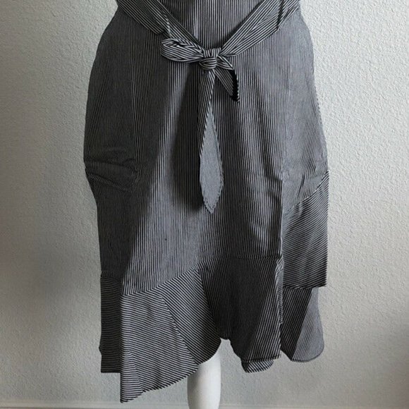 NEW! RACHEL ROY navy pinstripe v-neck ruffle dress - Picture 3 of 13